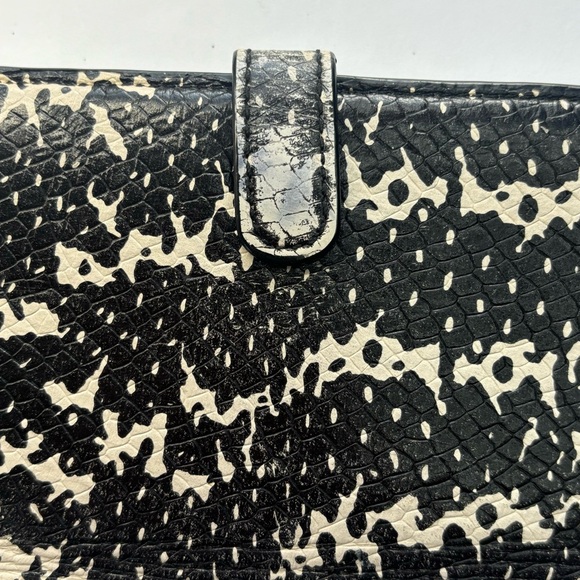 Coach Black and White Snake Print Wallet (note flaws) - Picture 10 of 11